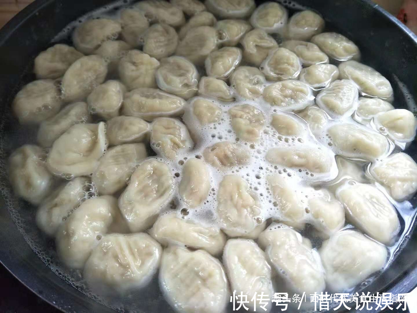 冬天用它包饺子太香了,5毛钱一斤,鲜嫩多汁,增强抵抗力少得病