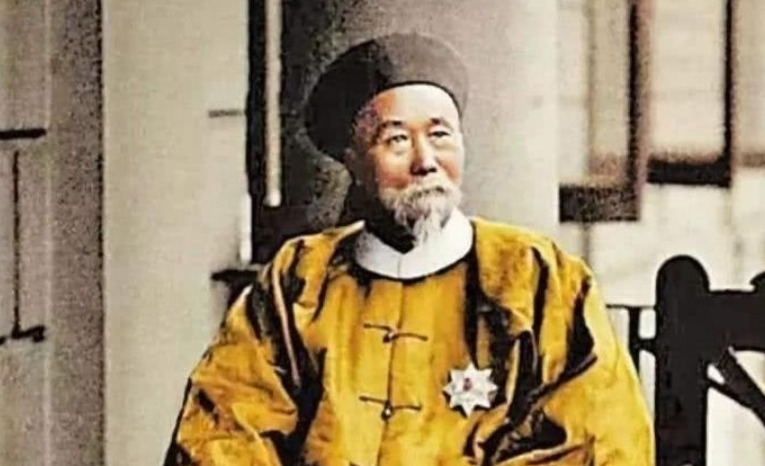 发现|李鸿章墓被挖开,发现两块30斤重的金砖,专家看见后为何连连摇头