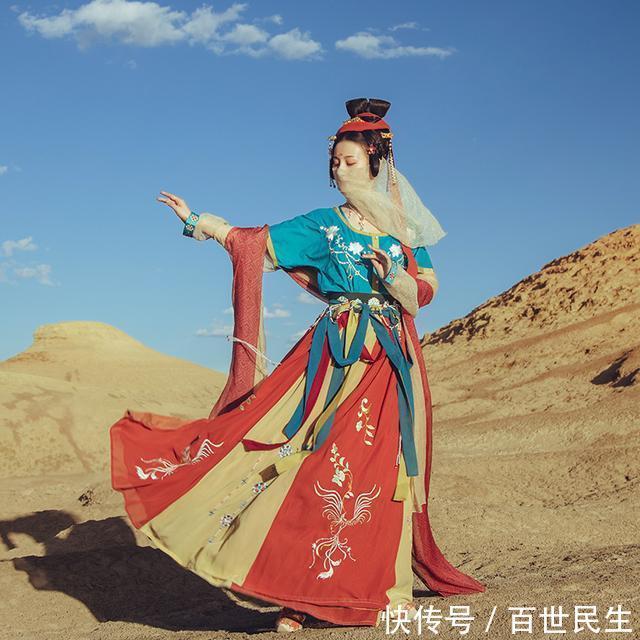 汉服中的“破裙”是什么是破了的裙子吗看完才知道是我想错了