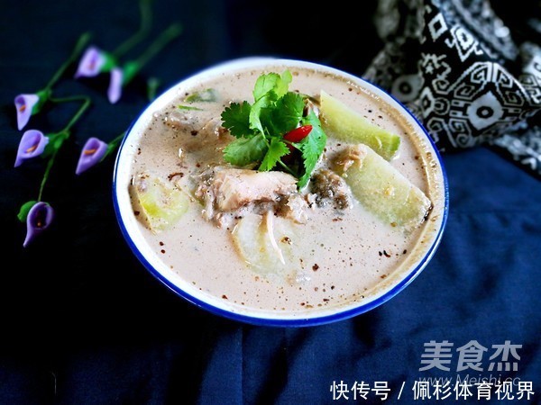 肝脏|公认的天然“解毒王”,每天吃一碗,就等于给肝脏“洗个澡”