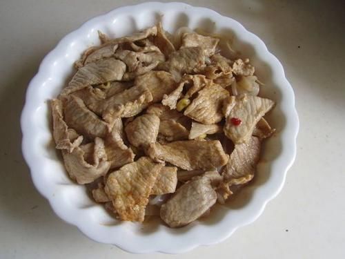  郫县豆瓣|教你在家做出让人欲罢不能的水煮肉片，肉片鲜香滑嫩，下酒又下饭