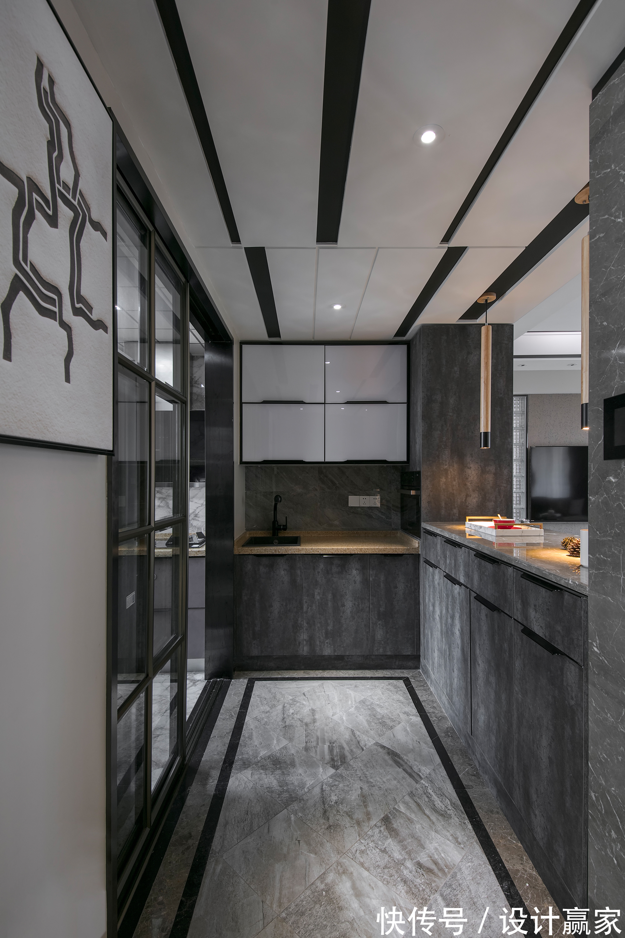 原木色|240㎡花园洋房,88万打造的精英人士家,满是低调的奢华