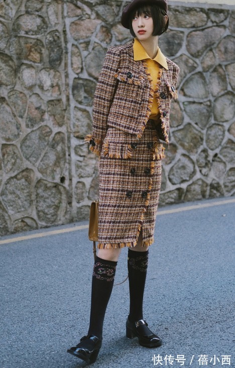 香风 为什么时髦精都爱穿“半身裙”?看看这4款洋气穿搭,你就明白了