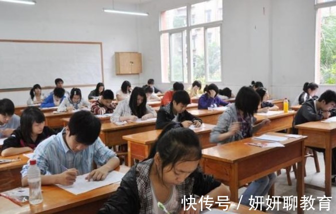 孩子|弟弟不听话,父亲怒撕姐姐通知书,“重男轻女”的家长该醒醒了