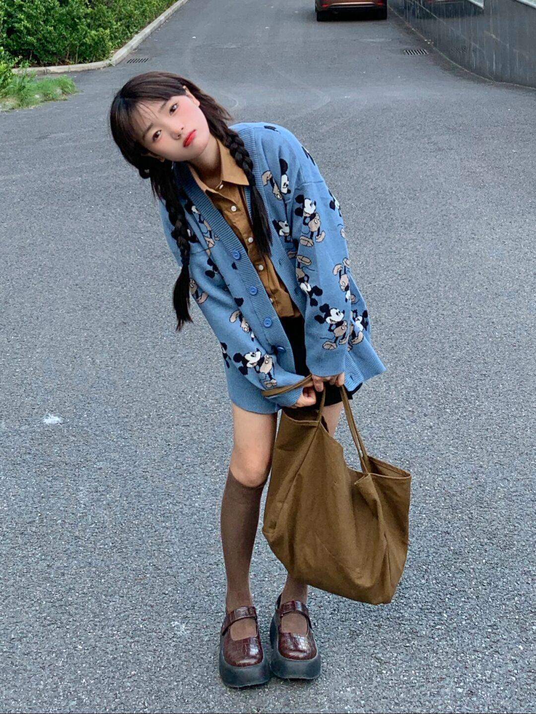 搭配|想穿出韩系穿搭的精髓,懂得“配色”很关键,这些穿搭值得借鉴