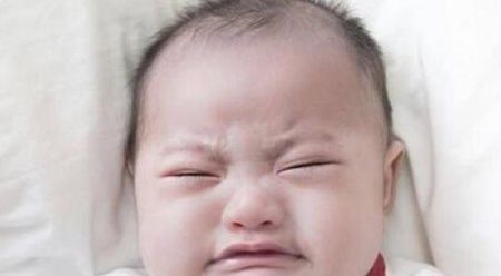 妈妈|宝宝为什么睡觉之前都要哭?这5个原因个个让人心疼,快哄睡吧