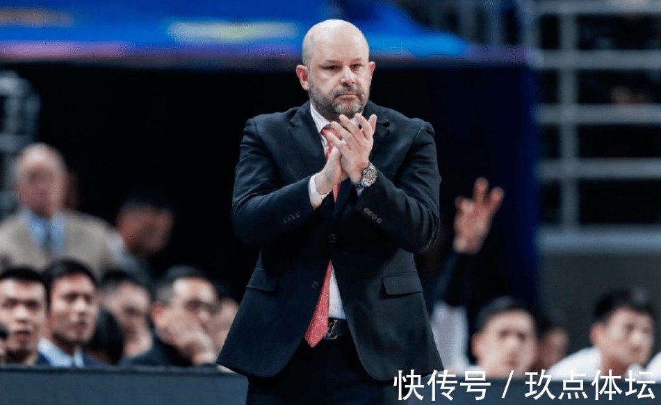 雅尼斯|雅尼斯为何不敢用此人?仅29秒就换下场,怕他毁了整个辽篮
