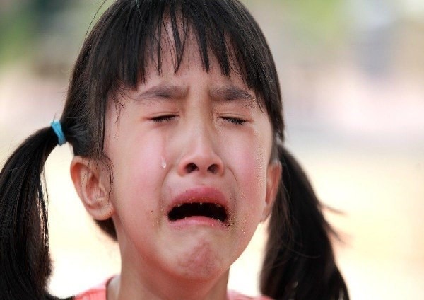 玩具|4岁女儿:“我害怕它的眼睛”,女儿被玩具吓哭,网友:我也害怕