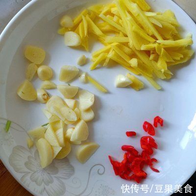 全家|把全家人征服的鲫鱼豆腐汤，好吃到过分