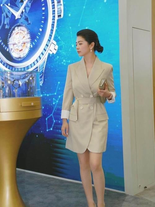 博主|百万博主“三木”凭什么美？收下这份穿搭美学，你也可以轻松做到