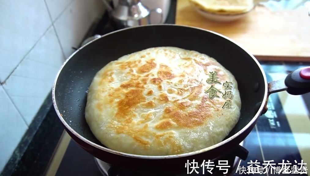 宝妈|家常烙饼掌握好这一步，做出来的饼柔软又筋道，简单易学零失败！