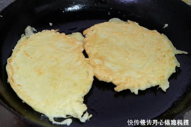 全家|土豆丝别在炒了,试试一个吃法,外焦里嫩,10分钟解决全家早餐
