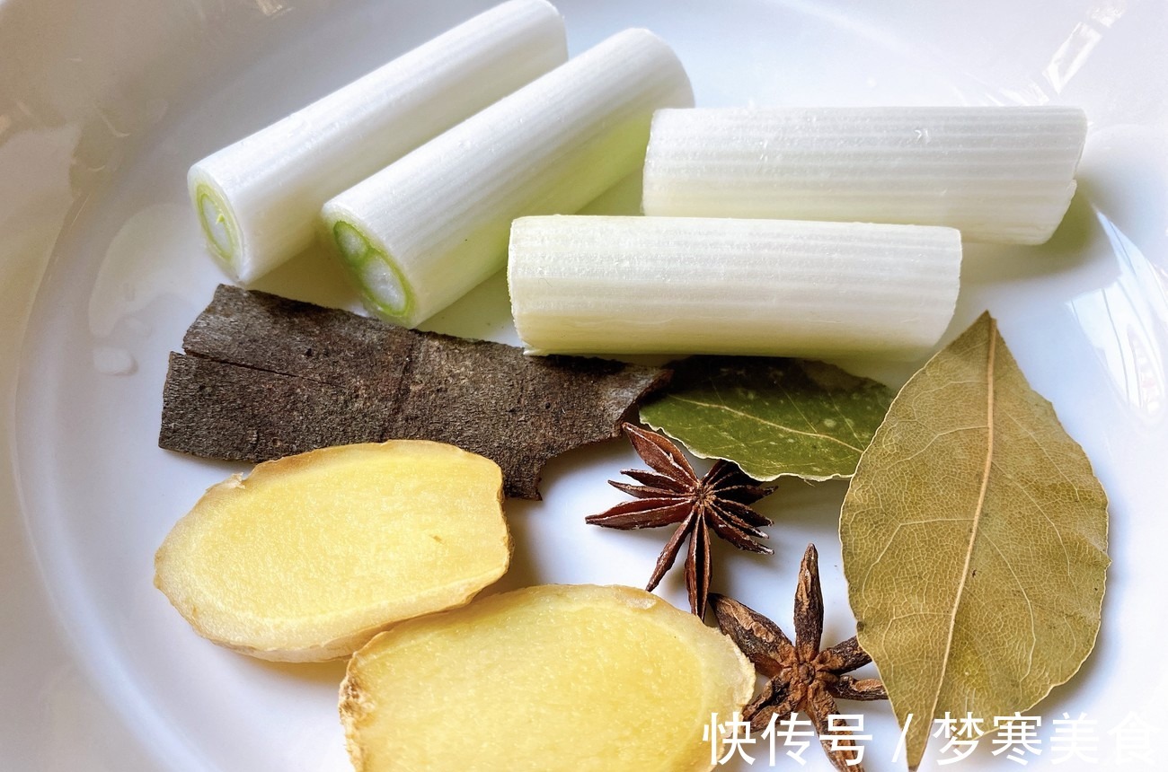 红烧肉|爱吃红烧肉要收藏，此配方我用了十几年，肥而不腻，上桌瞬间光盘