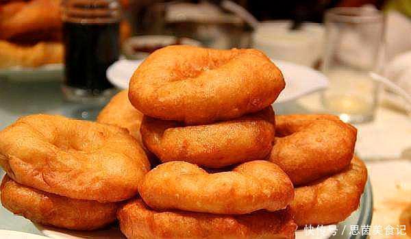 面团|油饼家常做法,外皮酥脆可口,蓬松选软,简单易学,家人都爱吃