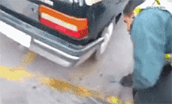 |搞笑GIF:拥有的技能全是好哥们喜欢,妹子不喜欢的~