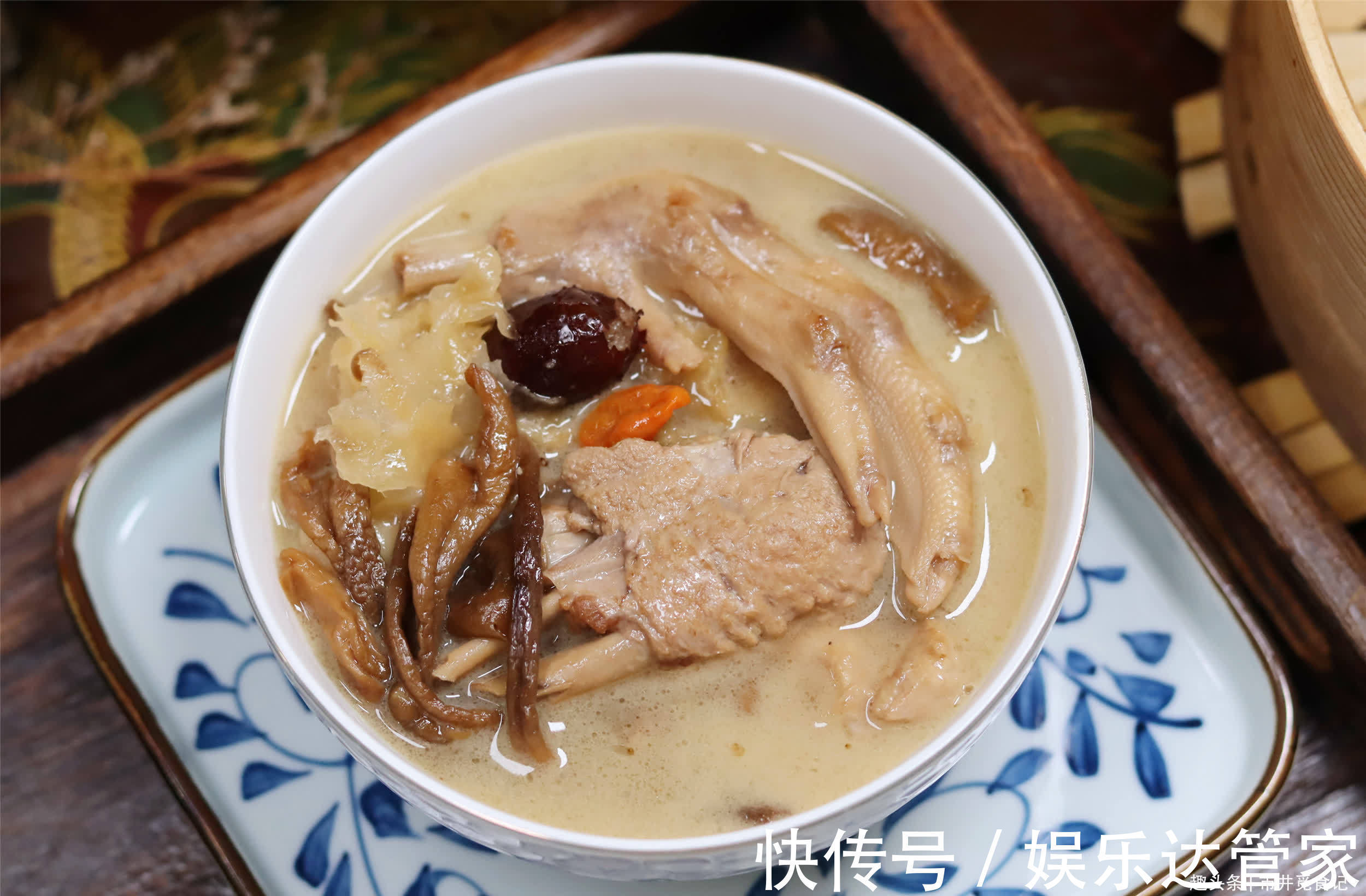 舒坦度|推荐8道适合秋天的汤,有荤有素,合理“贴秋膘”,安稳舒坦度秋