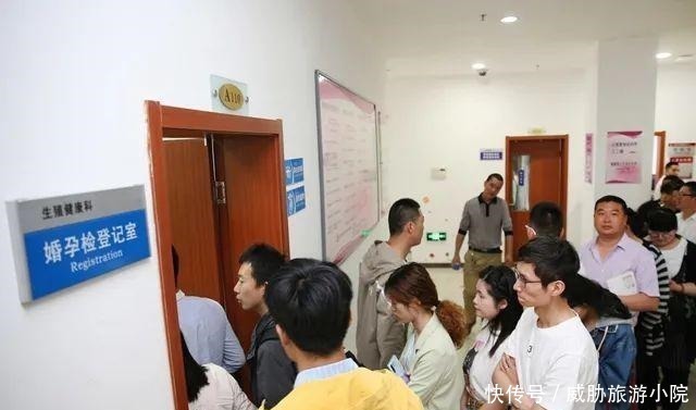 医生|怀孕8个月查出畸形，医生建议引产，孕妈纠结到底该留还是“流”