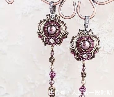 蛇腹线 款式各不相同,蛇腹线手工饰品展示了独特的美