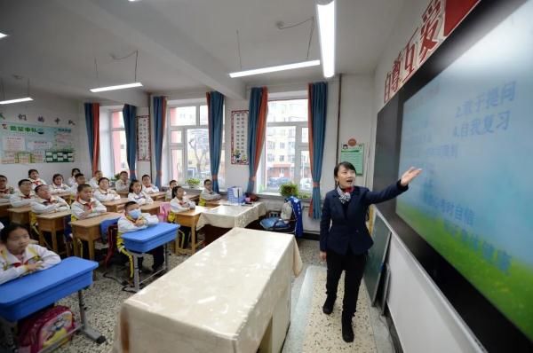 复学|久违的校园，我们回来了！记者直击哈尔滨中小学复学首日