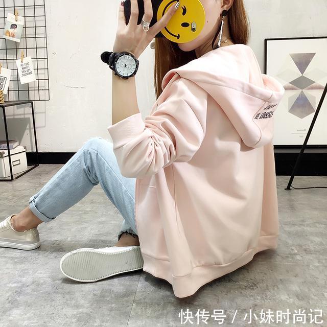 秋季|秋季卫衣怎么穿时尚?从18岁穿到45岁,减龄更时尚