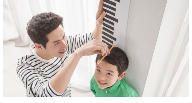 发育|82岁儿科主任呼吁停止食用，比鸡精还伤骨骼，家长尽早撤下餐桌