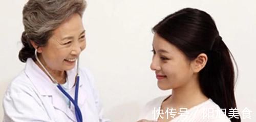 发物|女性查出“乳腺增生”，尽量别吃3种食物，或能跟增生说“拜拜”