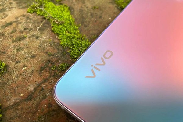 美颜|vivo S10 Pro上手体验:一亿像素+“自然人像”美颜算法 自拍实力再度升级