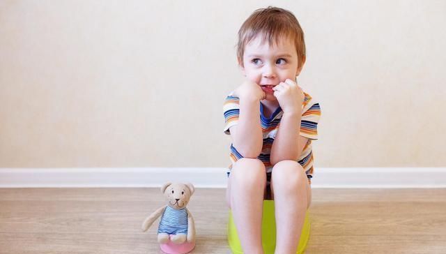纸尿裤|4岁女儿睡前穿的纸尿裤,醒来“变”了样,宝妈偷偷观察后不淡定
