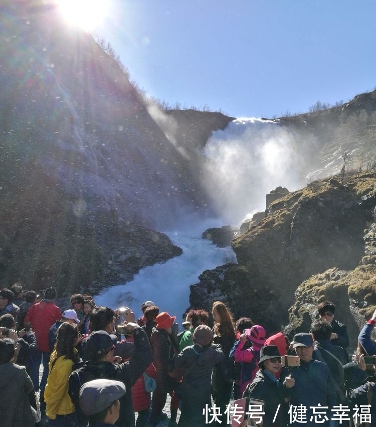 世界上最|雪山“高铁”，峡湾船行，美到窒息