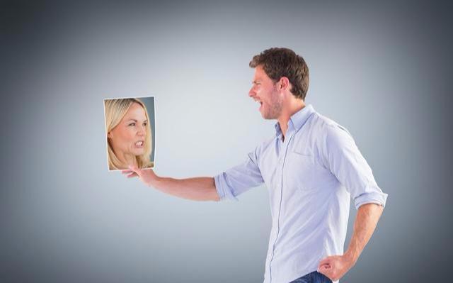 我是大医生|50岁是“长寿关键期”,睡前坚持4个习惯,身体健康,少生病