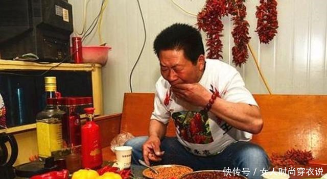 近况|他是“中国辣王”,不听医生意见,每天5斤辣椒配白酒,近况如何