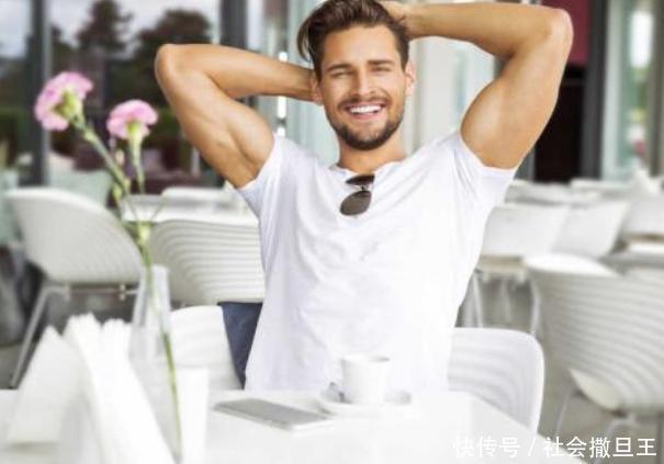  告诉|喝水就有小便，并且尿量多，是不是肾脏出现了问题医生告诉你