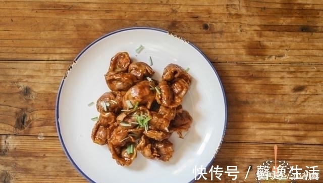 以前当垃圾扔,现在比肉还贵,过节下酒菜,又软又嫩,老少抢着吃