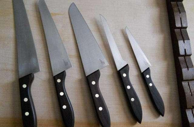 中国|日本网友嘲笑中国菜刀只能“杀猪”,大厨用两道菜回敬,真过瘾