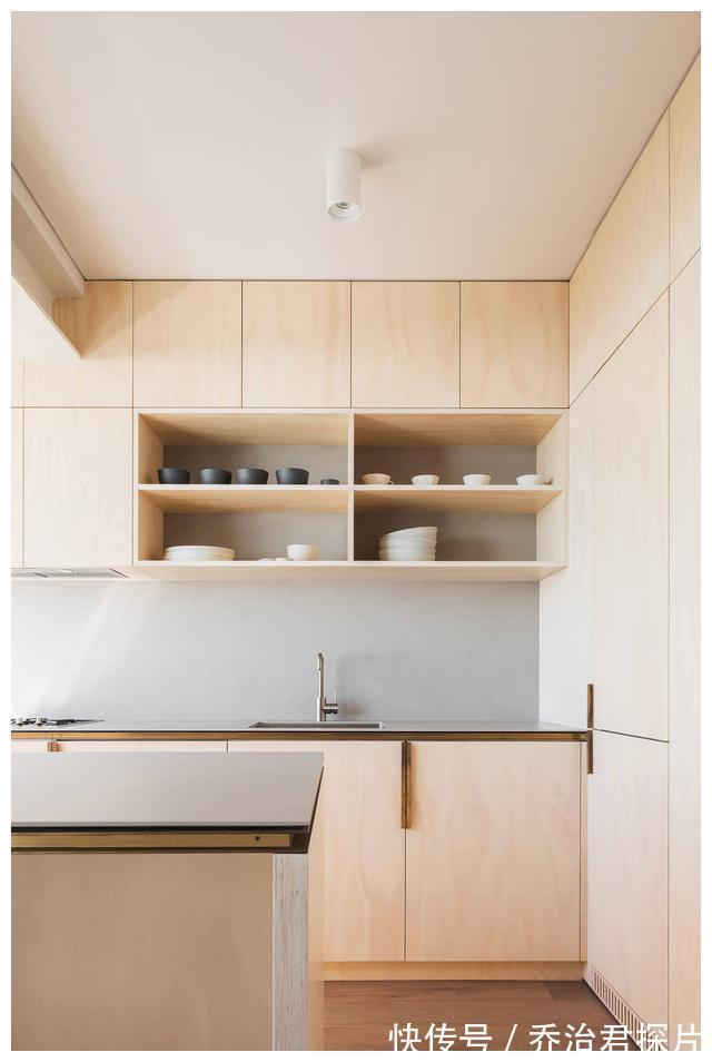 层次|65㎡小户型简约到了极致，客厅、厨房、餐厅层次布局，长见识了！