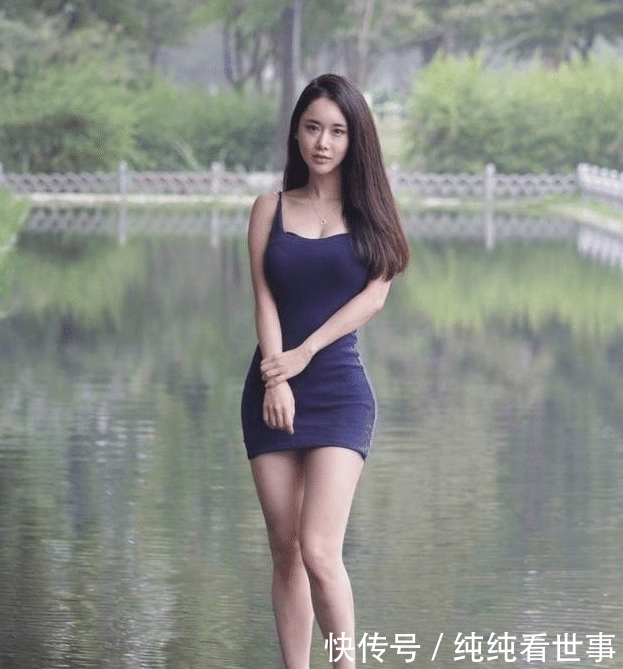 美女那么漂亮的高跟鞋还往水里跑,不怕鞋子坏了吗?
