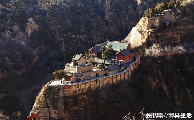 游客|进寺庙拜佛先拜哪个?游客随心情拜,高僧:其实大有讲究