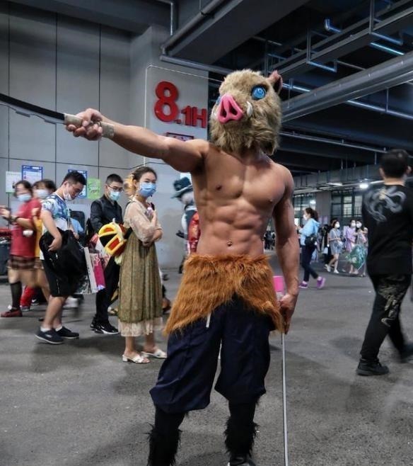 因Cos角色还原度太高被警告,玩Cosplay都有哪些禁止的条例?