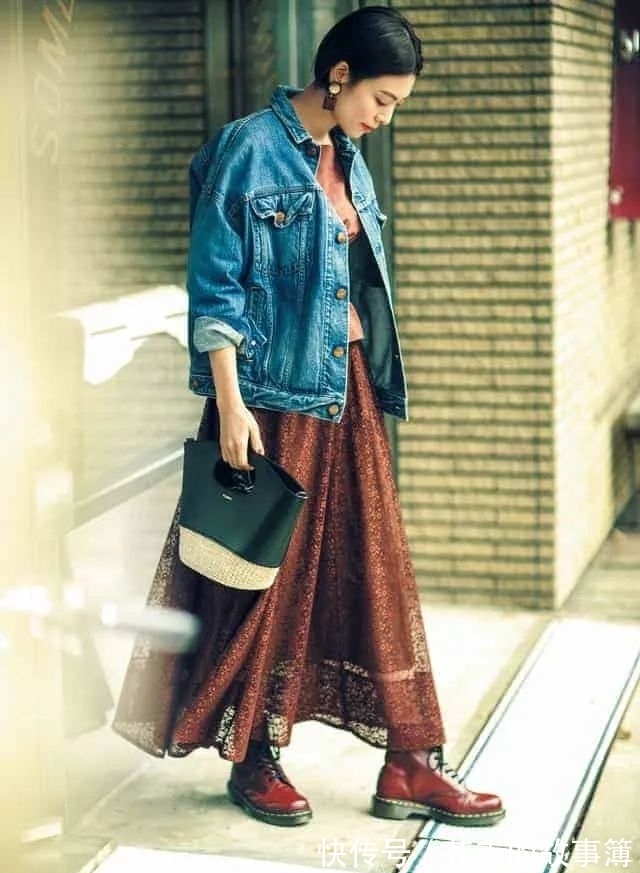 搭配 30岁女人春季多穿半身裙,搭配衬衫、卫衣、针织衫,时髦又高级