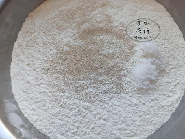 搅拌均匀|韭菜怎么搭配才好吃？分享5种不同的做法，鲜香又美味，老少皆宜