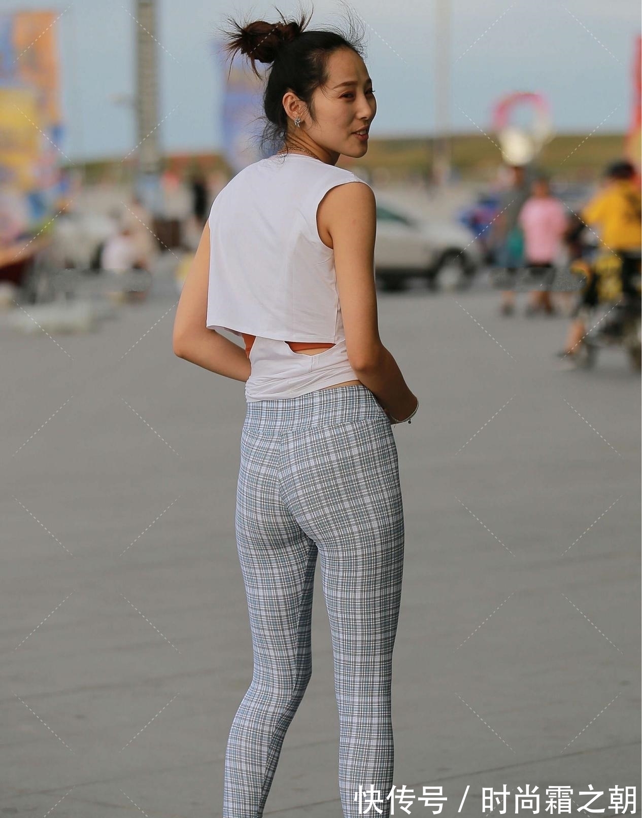 t恤 无袖圆领白T恤,兼具运动感的同时,又有减龄的效果