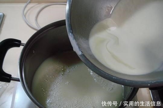 植物|这2种“垃圾”别扔了,用它们来浇花,盆栽都快长疯了!