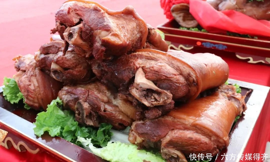 杀猪|吃的是红火!东胜“杀猪菜”出锅!