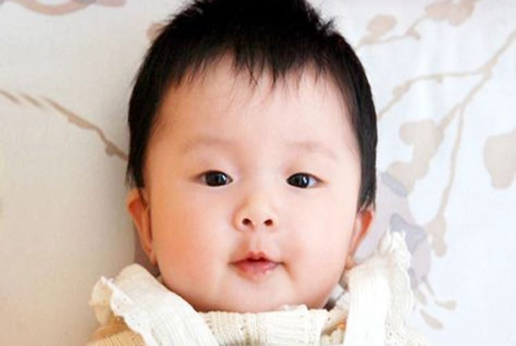 专家|陪孩子睡觉的那个人,会影响到孩子性格?专家的解读很有道理