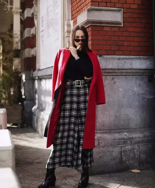 毛呢 毛呢大衣怎么穿才好看?学会这3种穿搭技巧,轻松穿出高级感