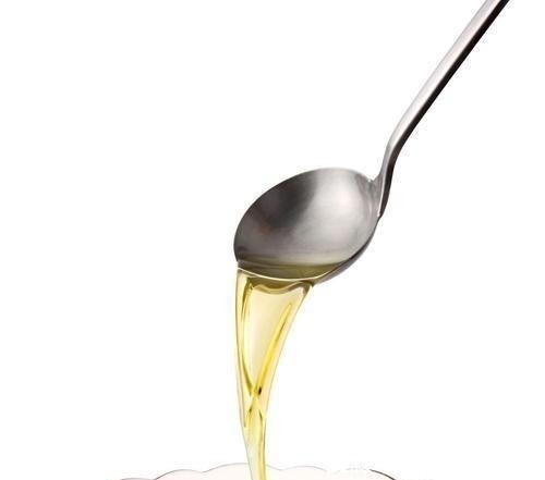 超市油与农村自榨油，两者有什么区别，哪种食用更安全呢