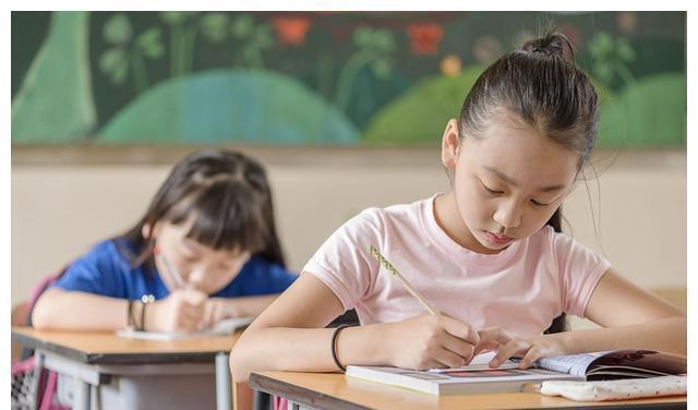 重男轻女|为啥老大是女儿,生二胎的几率会更高?有比重男轻女更现实的理由