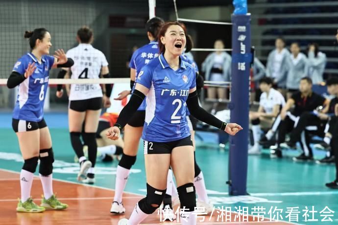 蓬江|中国女排超级联赛在蓬江火热开赛!广东队在江门主场喜迎“开门红”!