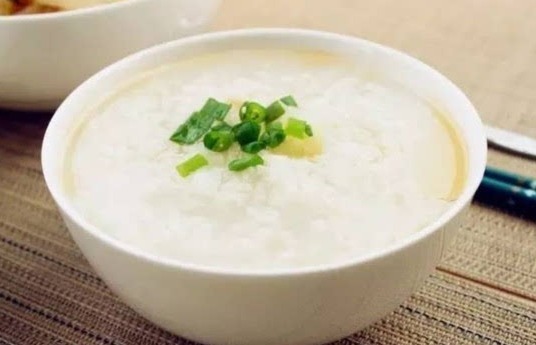 同龄人|张文宏提出儿童吃早餐“两不原则”,家长别糊弄,助力孩子发育好