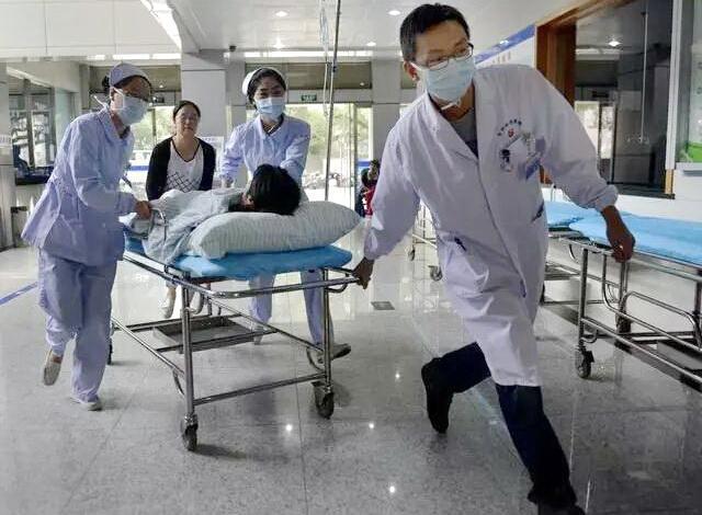 产科|“上个厕所娃就出来了”,产妇炫耀超快生产经历,产科专家直叹气